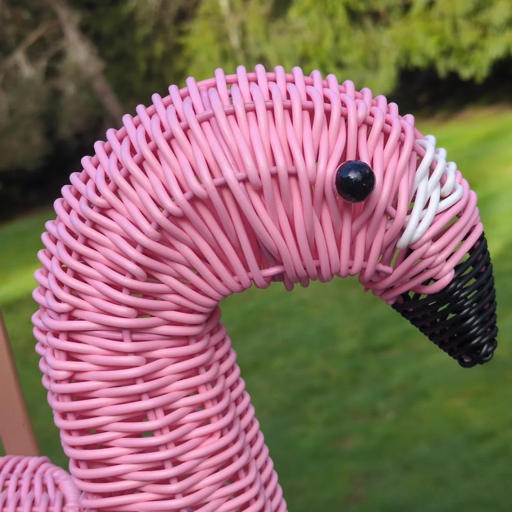 NWOT Pink Flamingo Wicker Purse Bag Basket - Picture 3 of 13